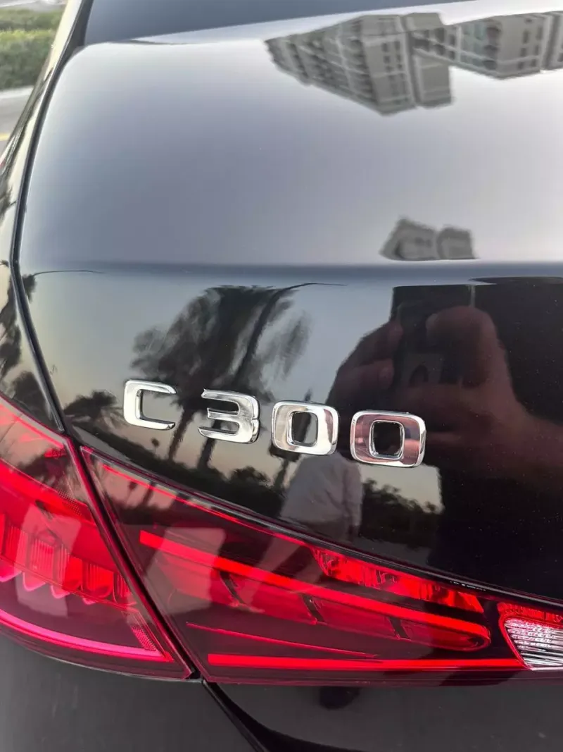MERCEDES C300 4Matic image 5