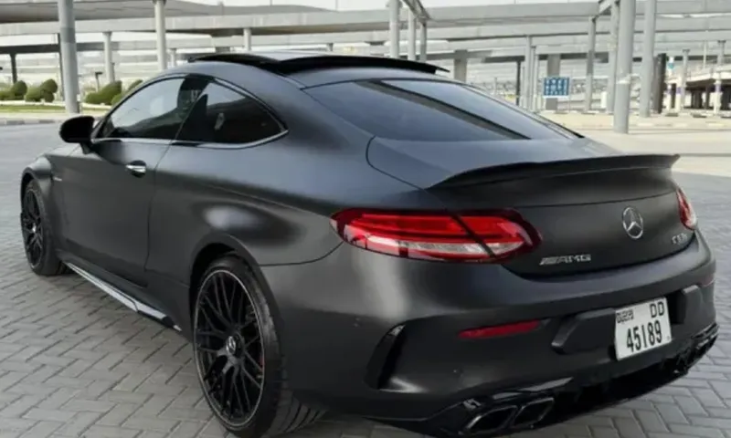C63 AMG image 4